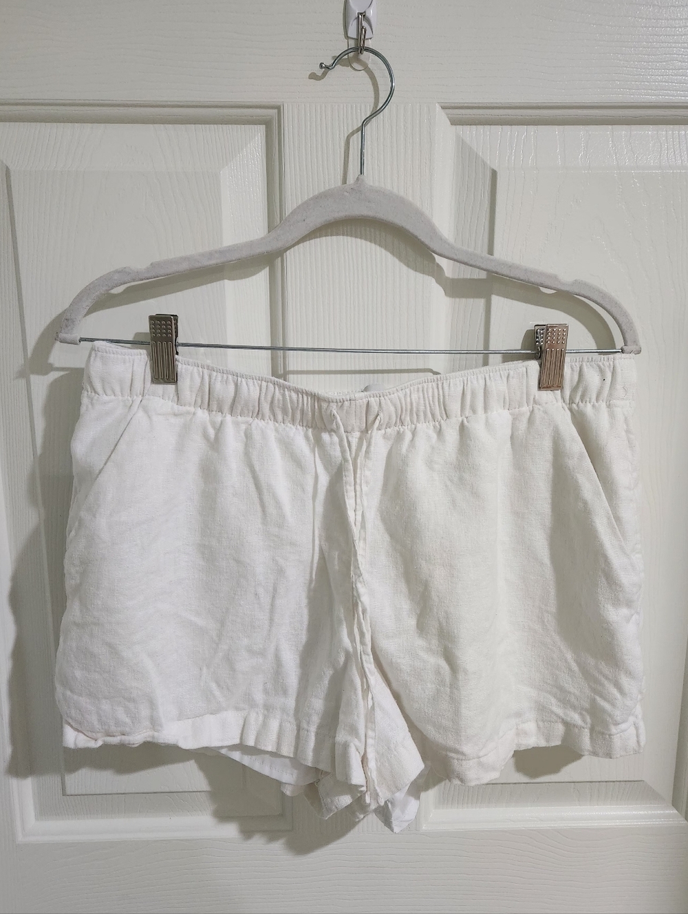 Hollister White Casual Linen-Blend Shorts